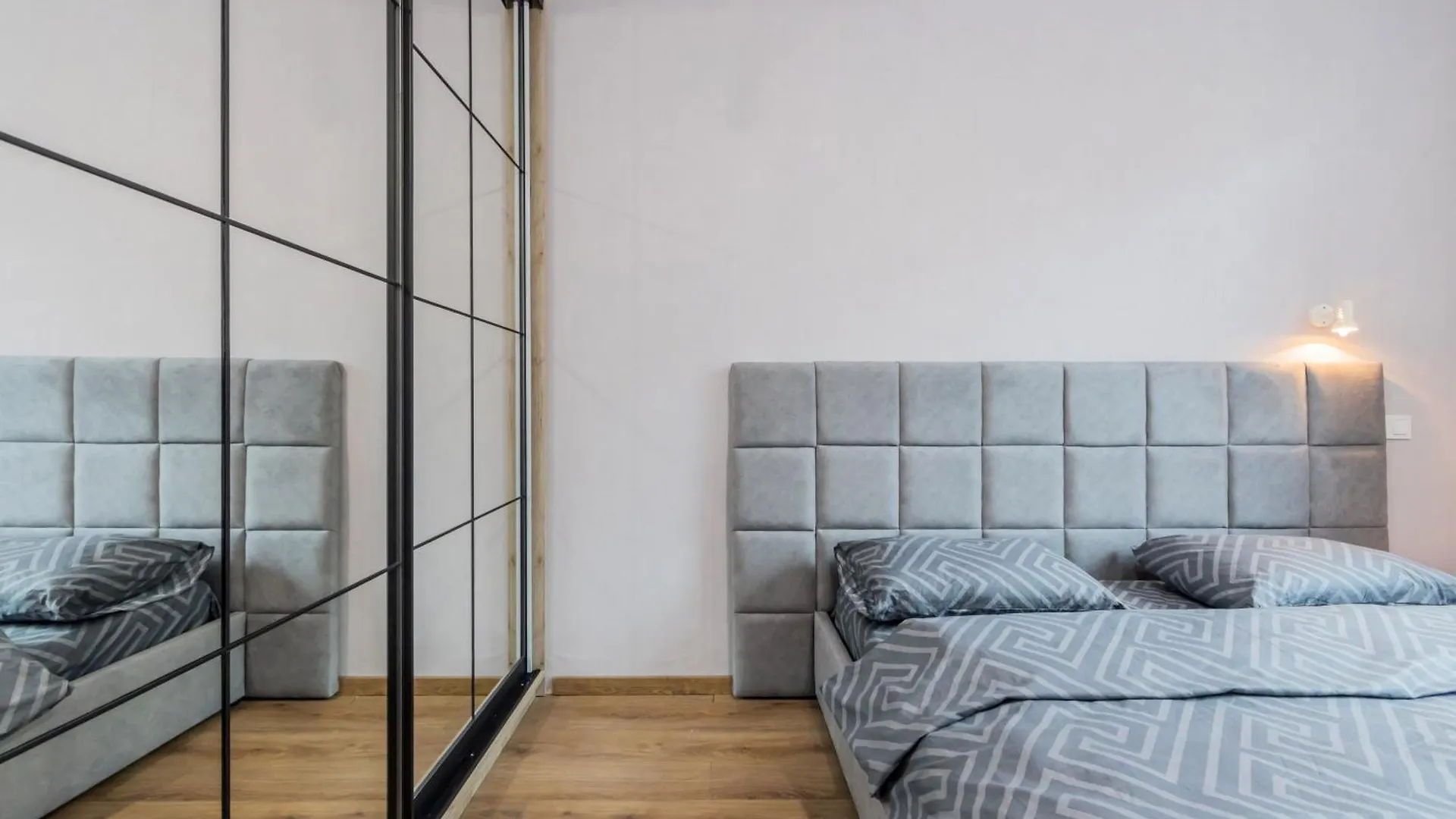 Apartment Апартаменти 3-Кімнатні, Метро Університет Kyiv